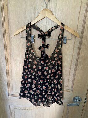 Floral top with bows